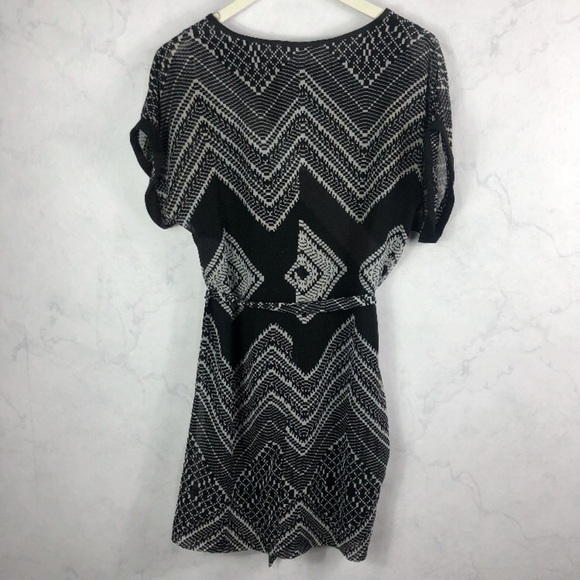 [F21] Black Printed V Neck Dress - Picture 2 of 3